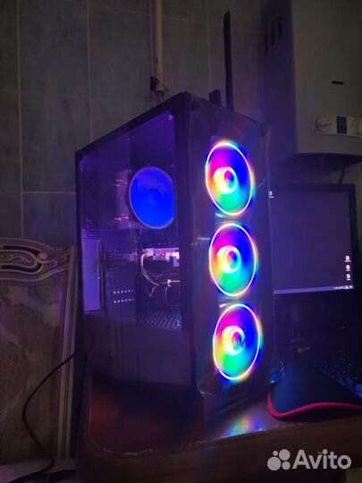 Настольный компьютер