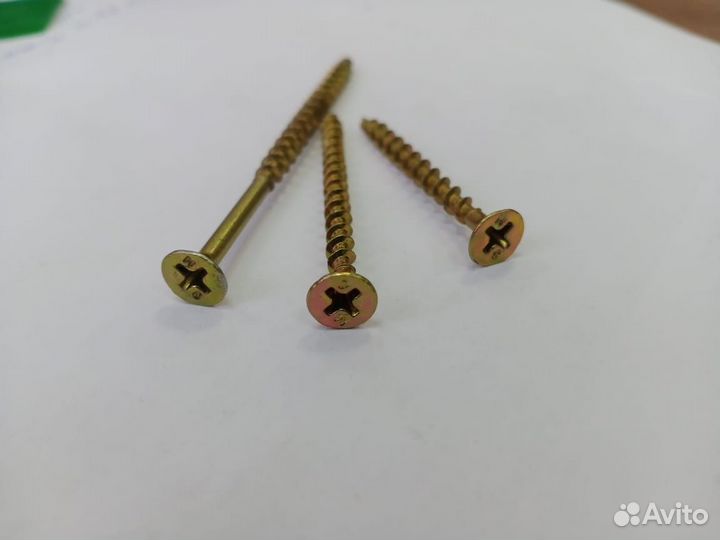 Саморезы по дереву желтые