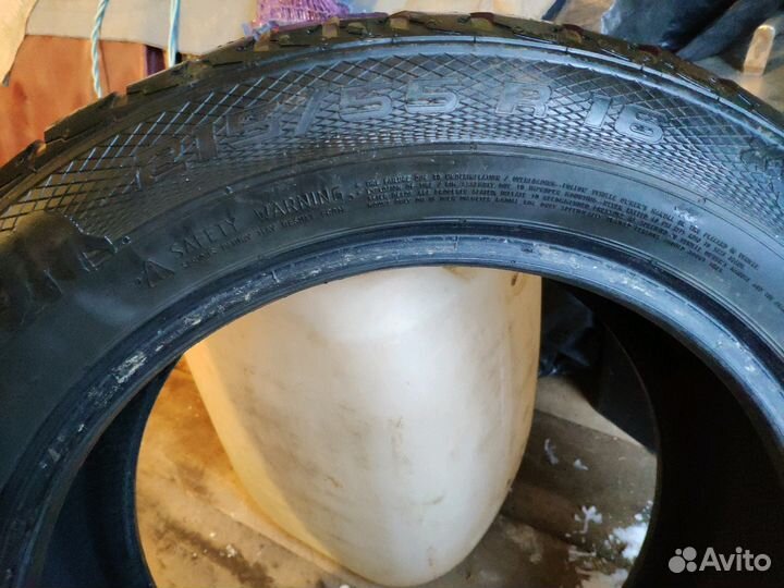 Gislaved Nord Frost 5 215/55 R16