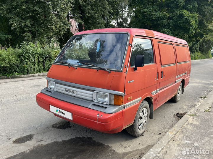 Mazda Bongo 2.0 МТ, 1993, битый, 230 000 км