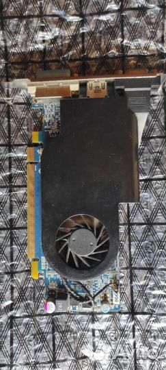 Видеокарта ATI Radeon HD 5570