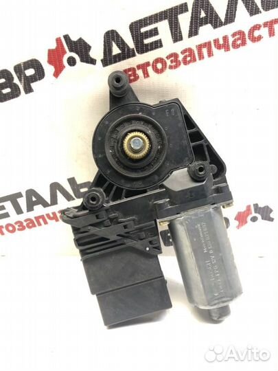 Мотор стеклоподъемника задний левый Volkswagen