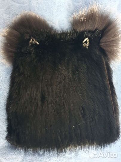 Женские меховые шапки