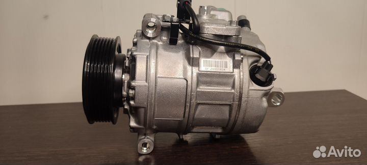 Компрессор кондиционера Audi Q7 4.2d VW Tuareg