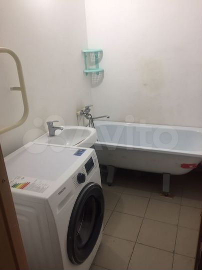 2-к. квартира, 74 м², 1/16 эт.