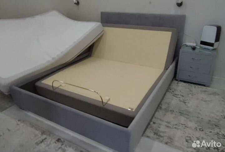Кровать двухспальная с матрасом трансформер