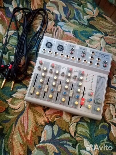 Микшерный пульт
