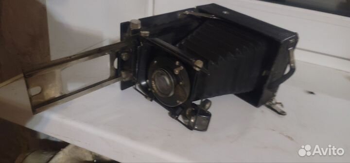 Два старых фотоаппарата