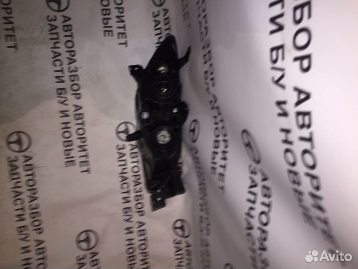 Фара передняя левая Mazda 3 2002-2009