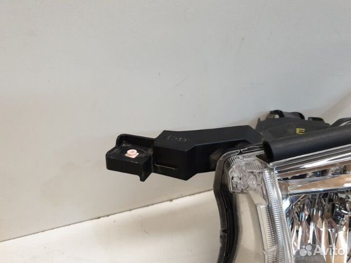 Фара левая Toyota Land Cruiser Prado 150 2018