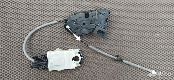 Замок двери VAG 5TB837015C