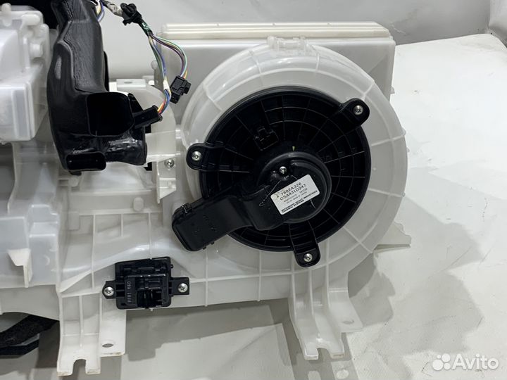 Отопитель салона в сборе Mitsubishi Outlander 3