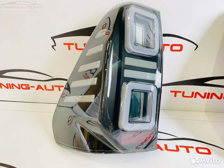 Стоп - сигналы Toyota Hilux PickUp LED A6942