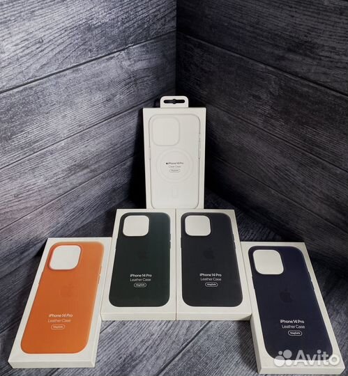 Оригинальные чехлы на iPhone 14 Pro