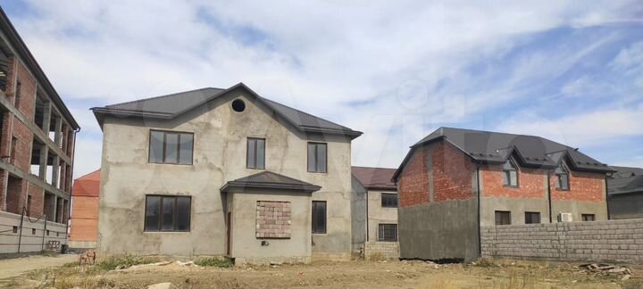 Дом 200 м² на участке 4 сот.