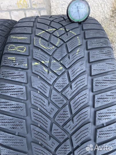 Goodyear UltraGrip Performance 235/40 R18