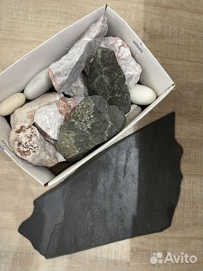 Камни в аквариум (одним лотом)