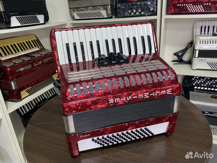 Аккордеон Weltmeister Rubin