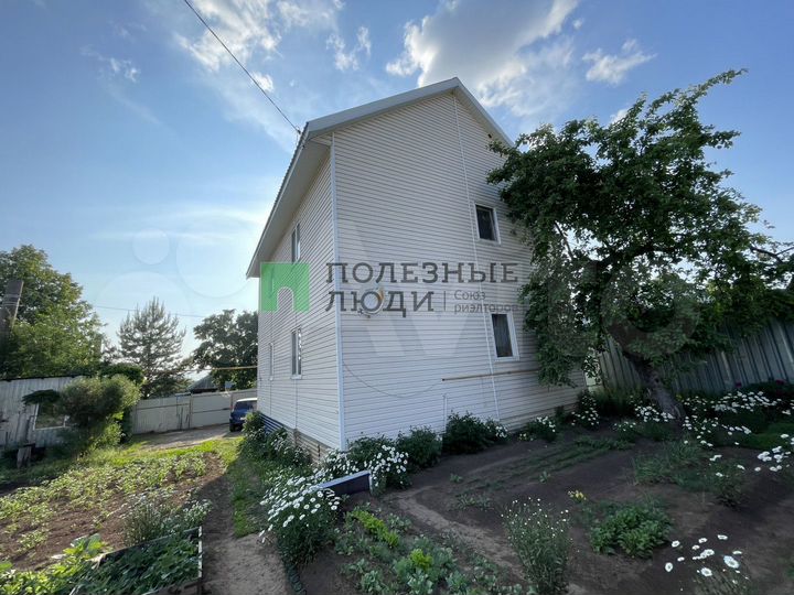 Коттедж 124 м² на участке 6 сот.