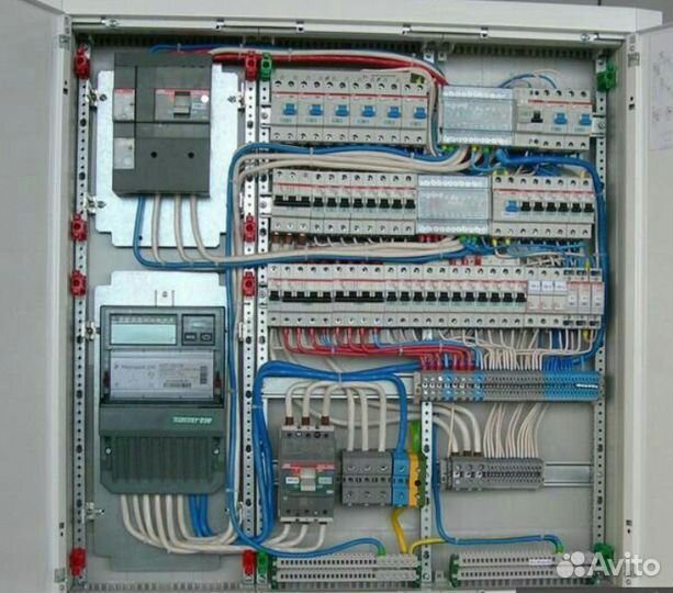 Электрик электромонтажник