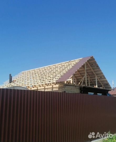 Бригада строителей