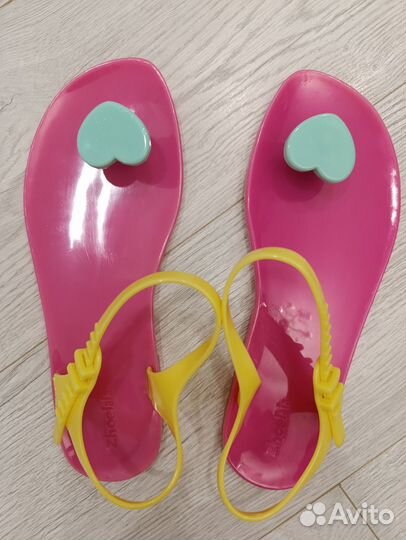 Силиконовые сандалии Zhoelala новые