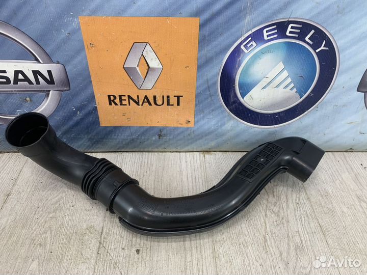 Патрубок воздушного фильтра Renault duster