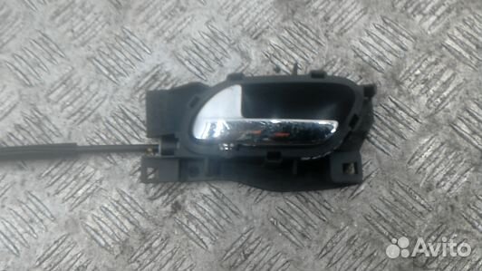 Ручка внутренняя передняя левая peugeot 407 (90A13
