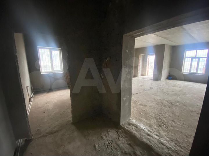 3-к. квартира, 113 м², 1/5 эт.