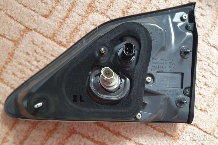 Задний левый фонарь Lexus rx270