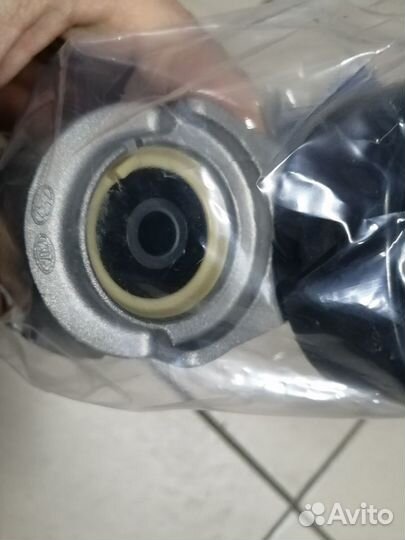 Натяжитель приводного ремня Хендай. Новый. Оригина