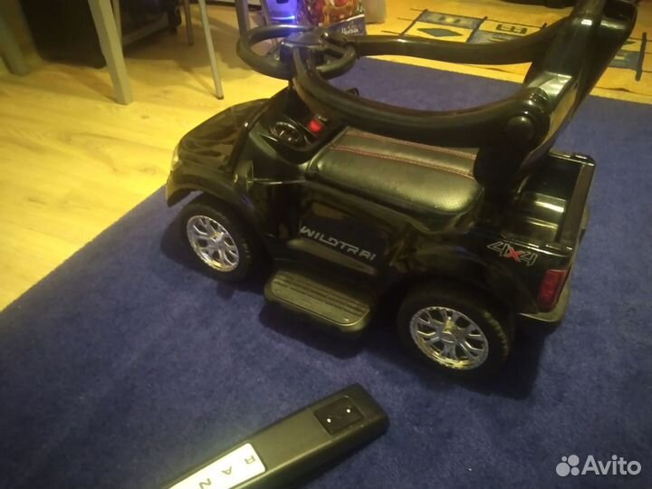 Детский электромобиль Форд