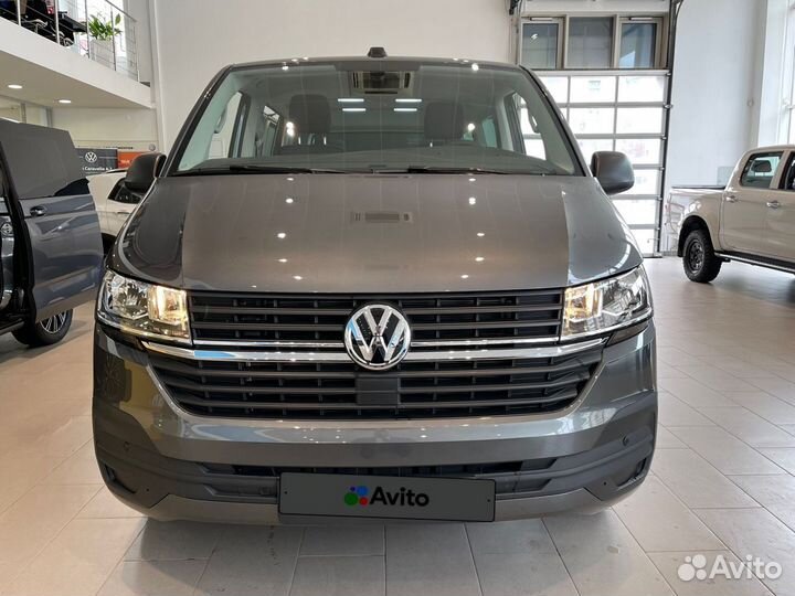 Volkswagen Multivan 2.0 AMT, 2022