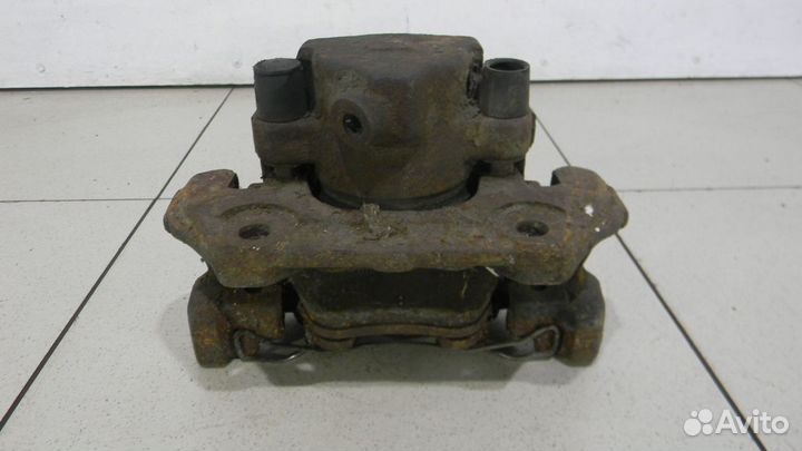 Суппорт передний левый