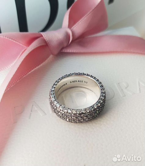 Кольцо Pandora Pave