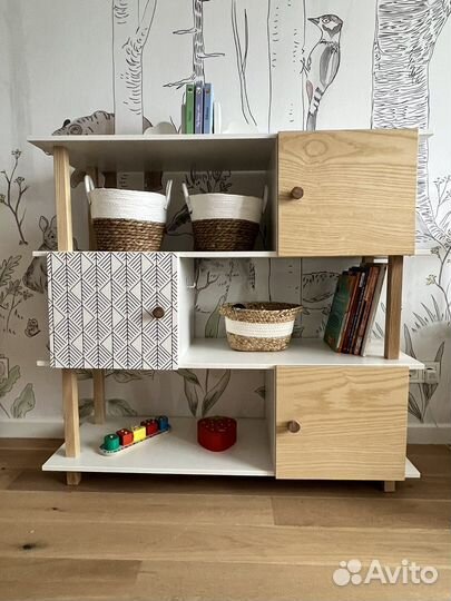 Стеллаж, шкаф для игрушек kvikk kids