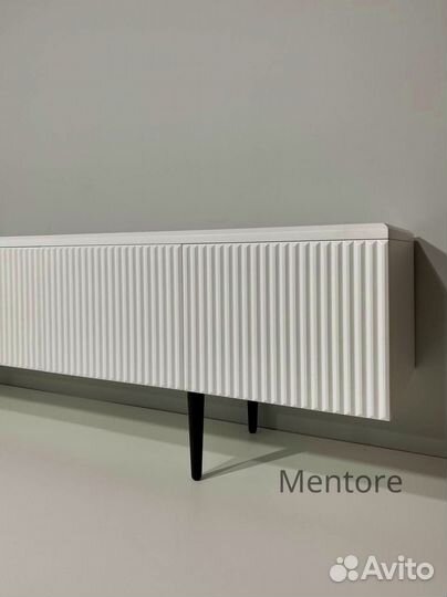 Тумба тв Bravo на опорах