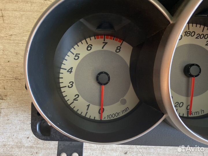 Mazda 3 BK 1.6-2.0L мт 2003- Щиток приборов б/у