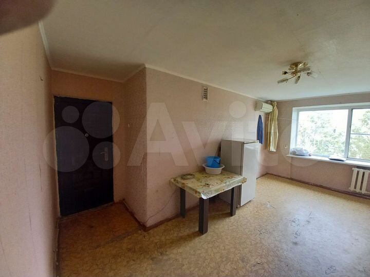 Комната 19 м² в 6-к., 8/9 эт.