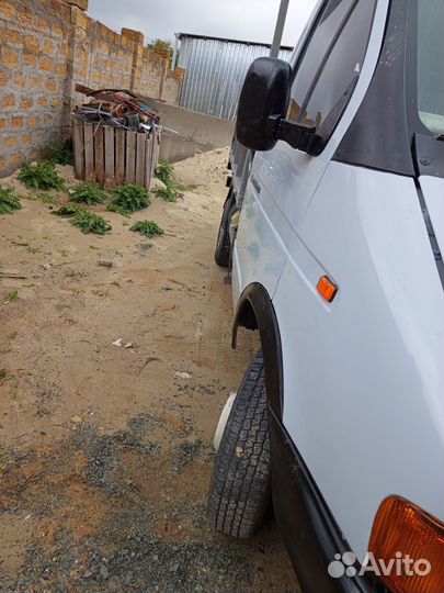 ГАЗ ГАЗель 3302 2.4 МТ, 2000, 300 000 км