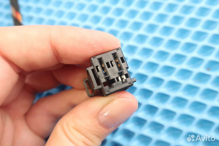 Разъем vag 4H0972704