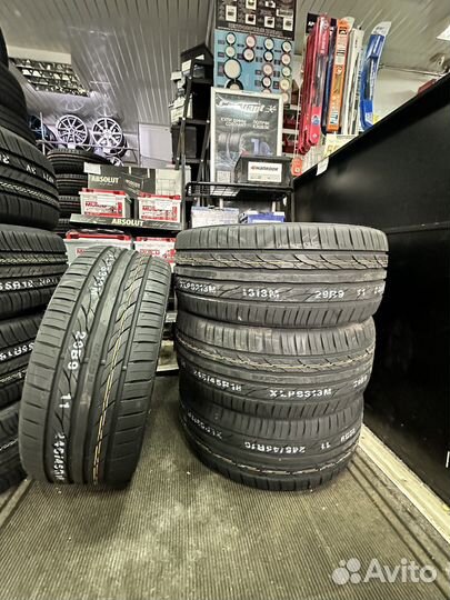 Kumho Ecsta PS31 215/50 R17 94W