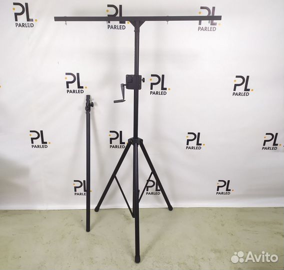 Стойка для светового оборудования с лебедкой