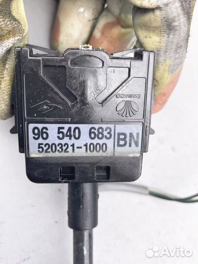 Переключатель поворотов Chevrolet Aveo T250