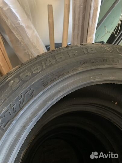 Continental ContiWinterContact TS 810 255/45 R18 76G