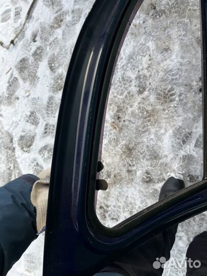 Дверь Рено Дастер 1 водительская дефект