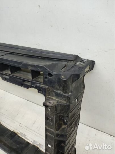 Панель передняя (телевизор) передний Volkswagen