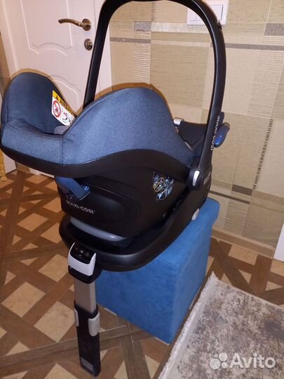 Автолюлька maxi cosi cabriofix с базой FamilyFix