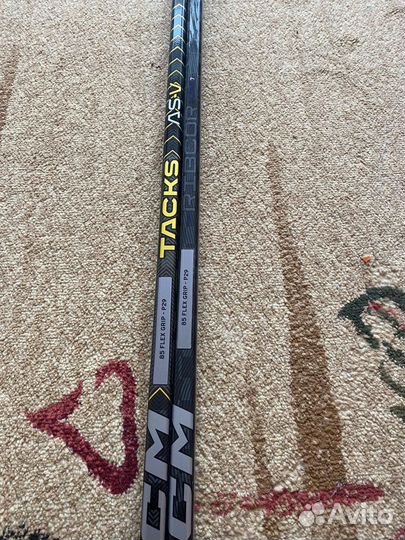 Клюшка хоккейная