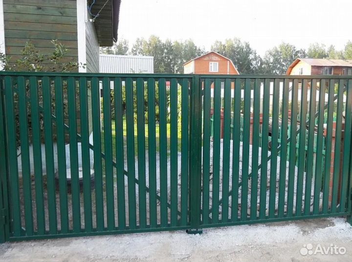 Забор из евроштакетника за 1 день под ключ